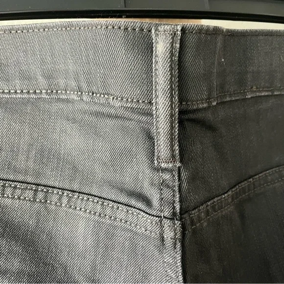 LEVIS Men's sz 60 x 32 541 Dark Gray Zipper Fly Jeans Denim - Picture 16 of 16